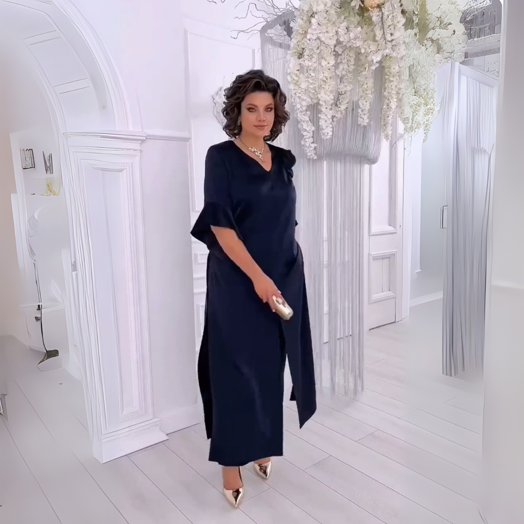 Вини | Елегантен розов комплект с цветен детайл