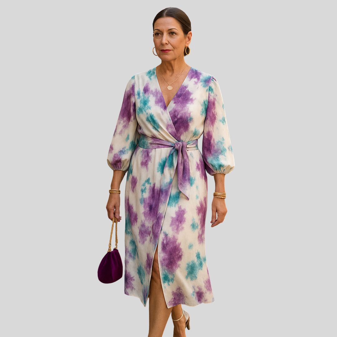 Кали | Елегантна лилава рокля с V-образно деколте