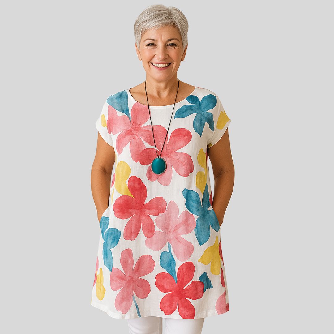 Джалия | Елегантна рокля с мотиви на пеперуди и кръгло деколте