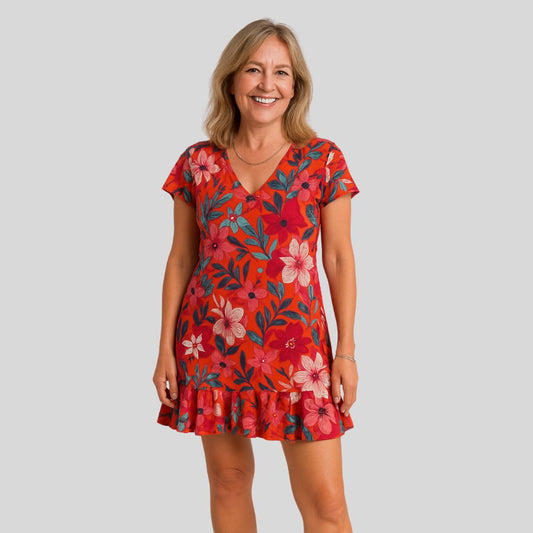 Amura | Цветна рокля с V-образно деколте и волани