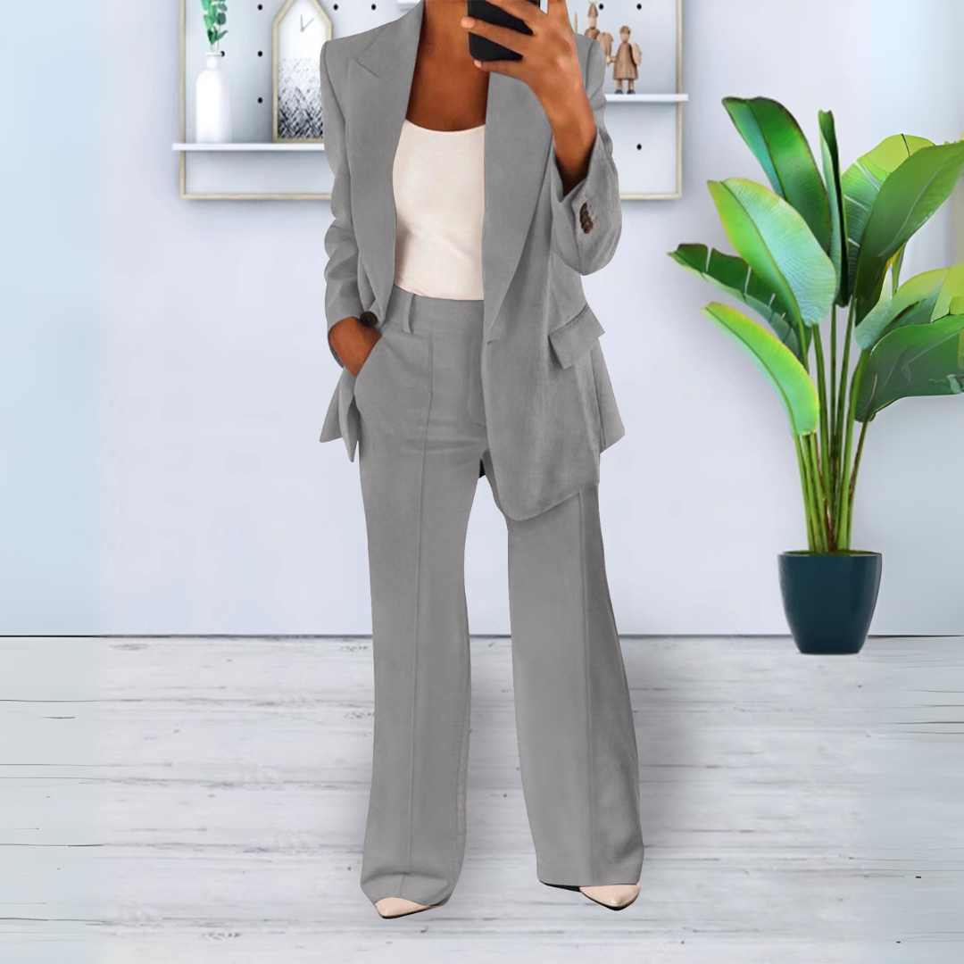 Зора | Стилна и удобна комплекция сако и панталони