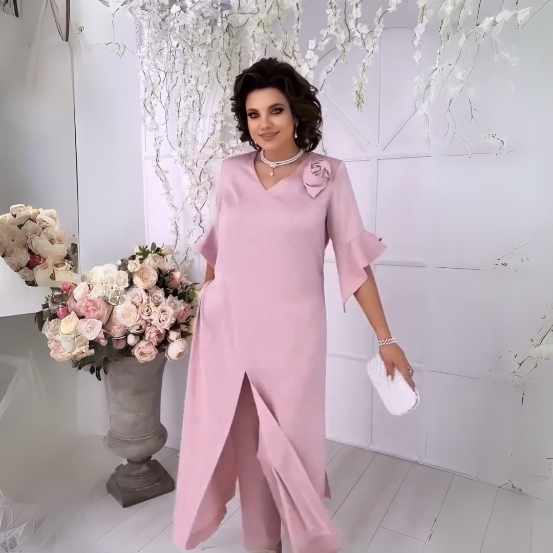 Вини | Елегантен розов комплект с цветен детайл