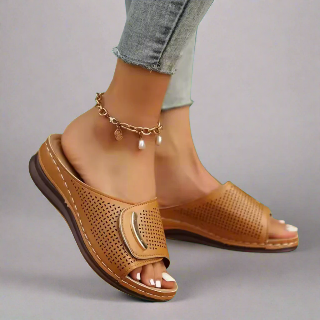 Хана | Удобни сандали с ток за лятото