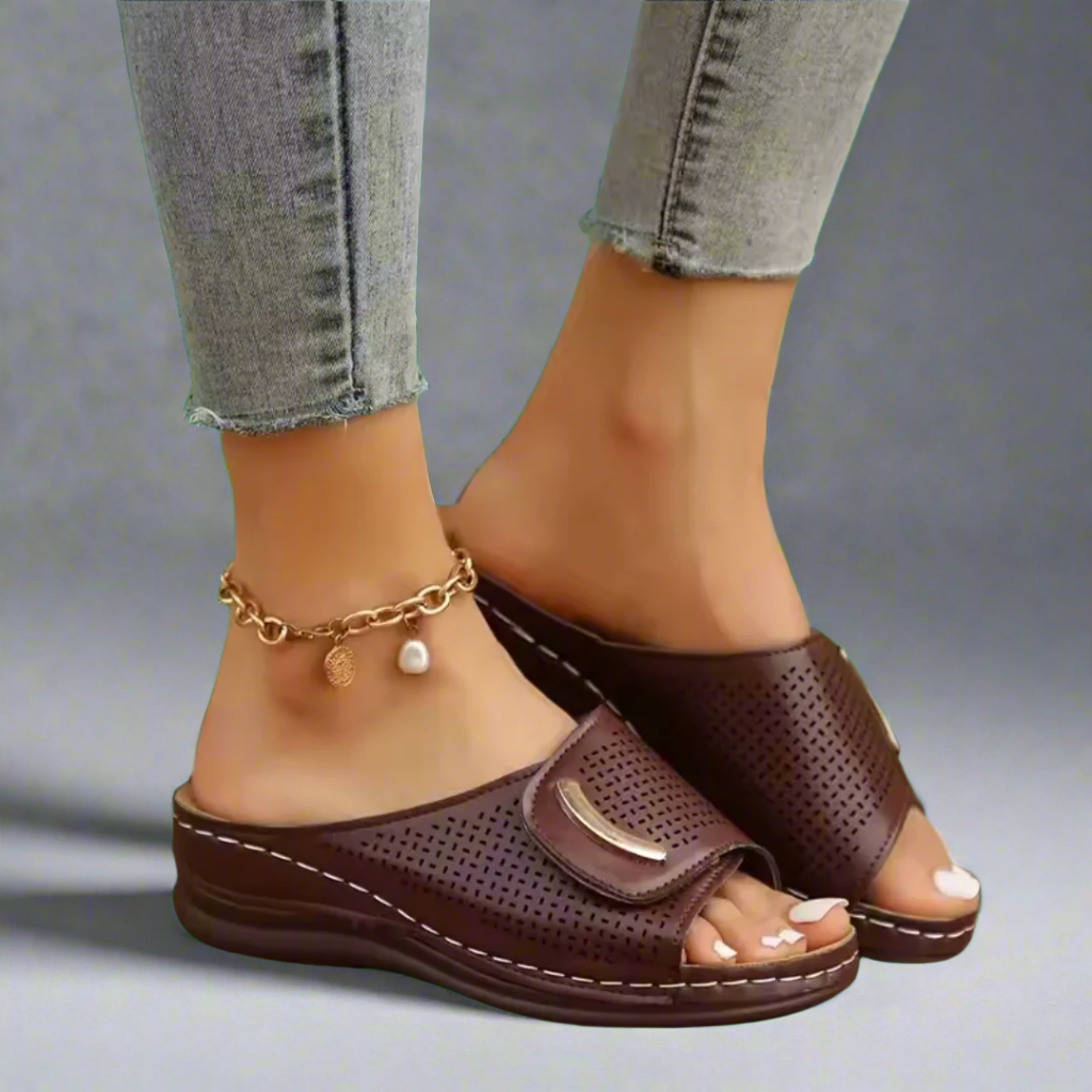 Хана | Удобни сандали с ток за лятото