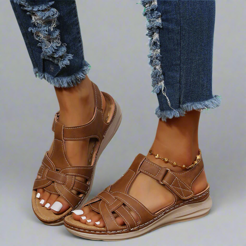 Queniva | Ръчно изработени ортопедични комфортни сандали от винтидж кожа