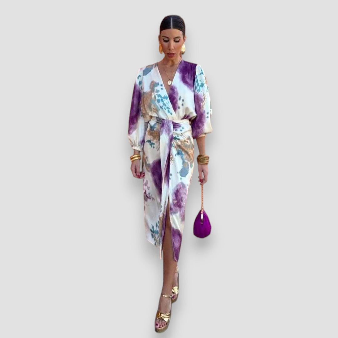 Кали | Елегантна лилава рокля с V-образно деколте