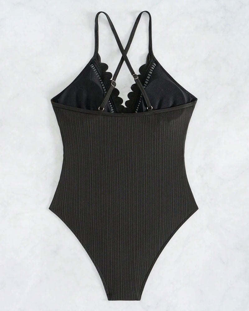 Едноцветен секси бански костюм