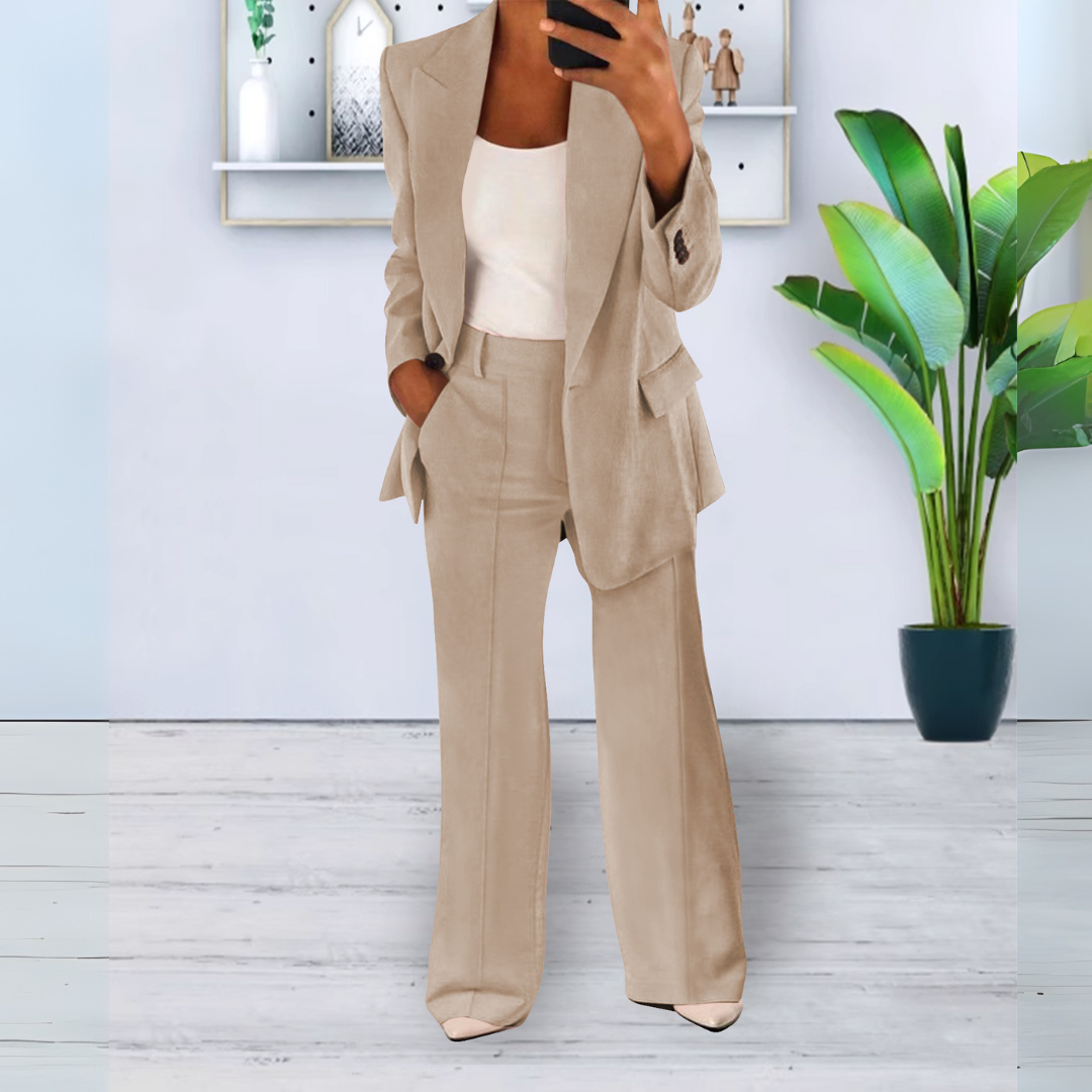 Зора | Стилна и удобна комплекция сако и панталони