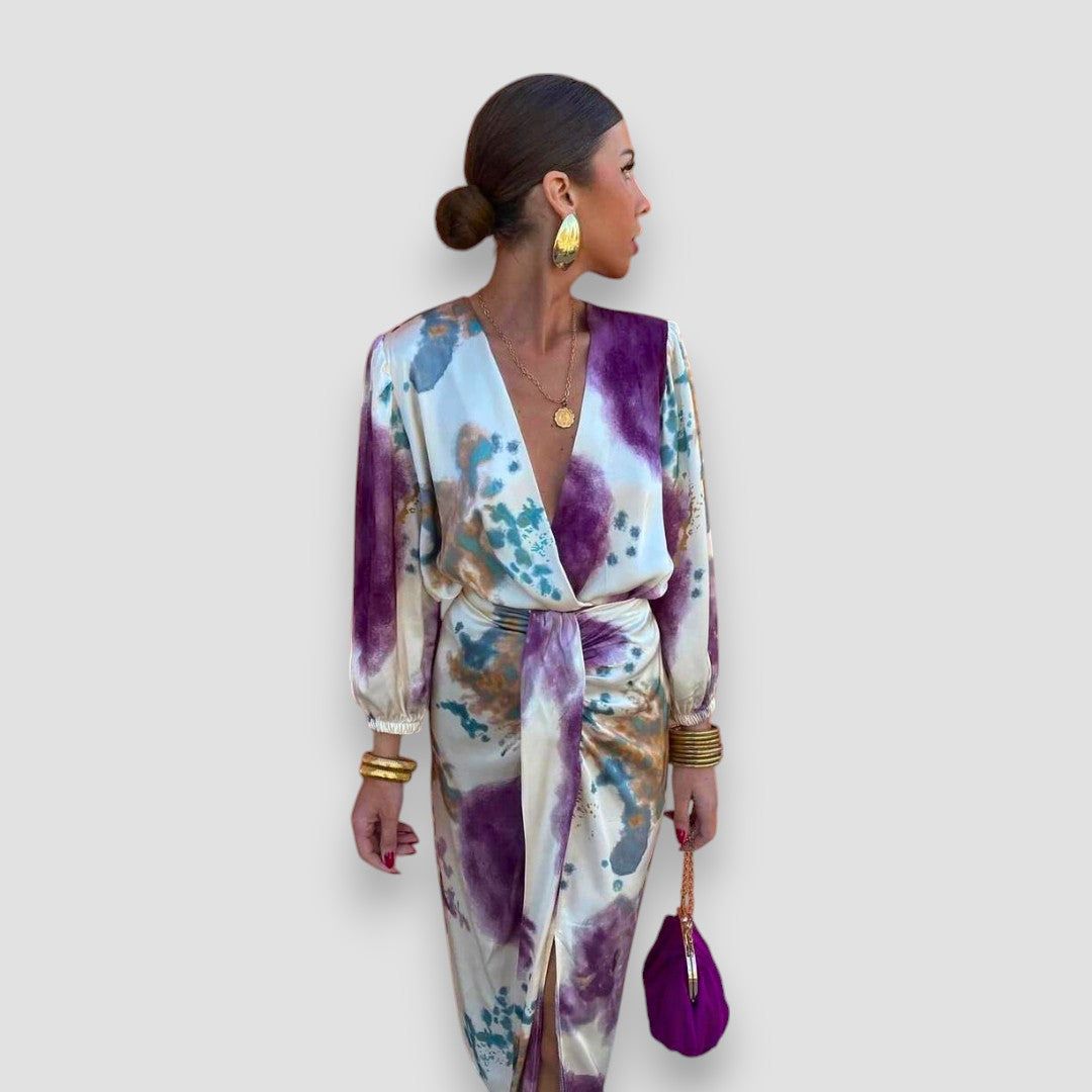 Кали | Елегантна лилава рокля с V-образно деколте