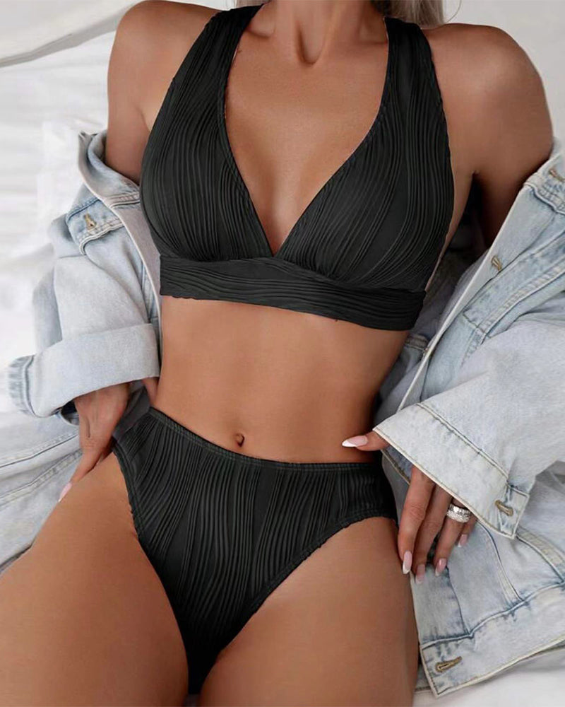 Секси бикини с дълбоко V деколте в едноцветен цвят