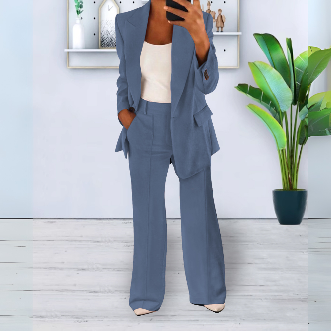 Зора | Стилна и удобна комплекция сако и панталони