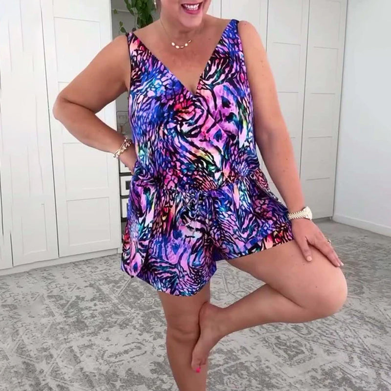 Едноцветен бански с V-образно деколте