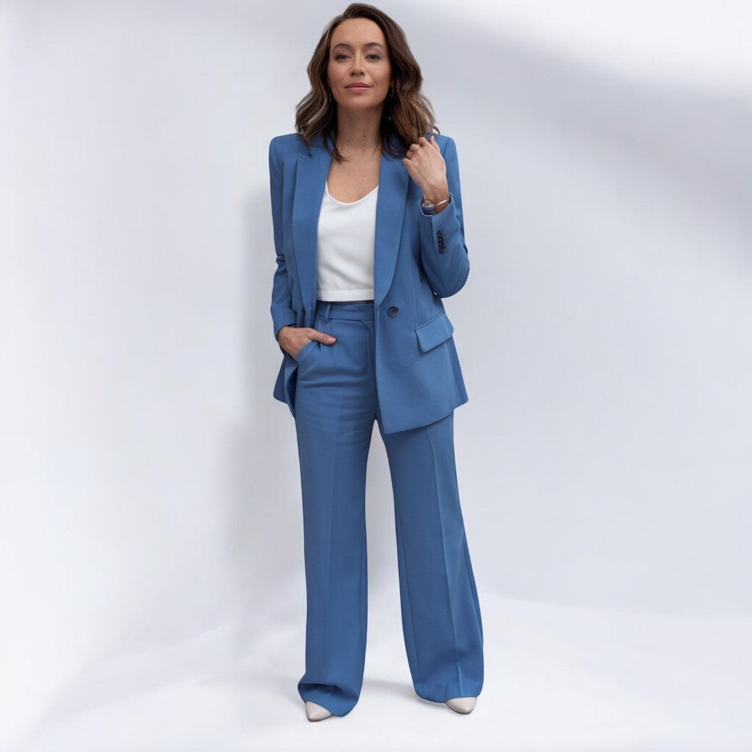 Зора | Стилна и удобна комплекция сако и панталони