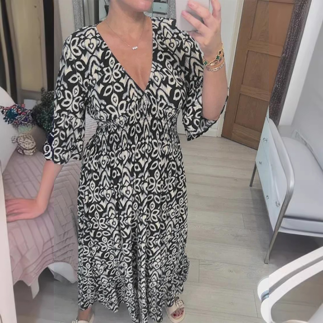 Злата | Стилна цветна рокля с V-образно деколте