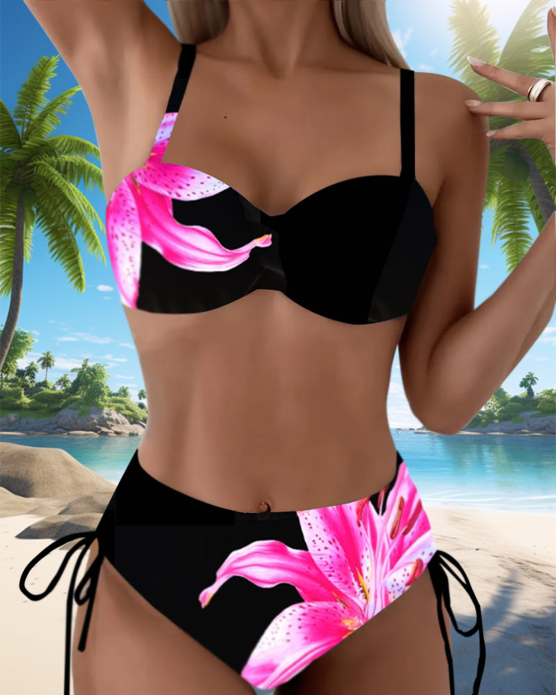 Бикини триъгълник с цветен принт