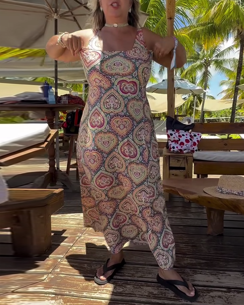 Безпроблемен бански с принт на сърца за ваканции